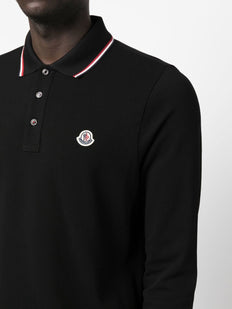 koszulka polo z naszywką z logo