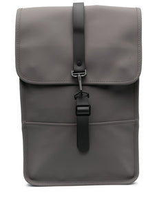 carabiner-fastening waterproof backpack