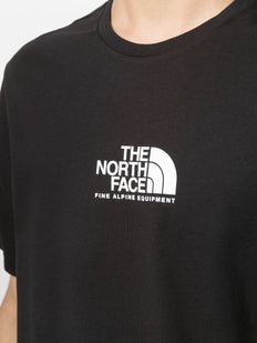 koszulka z nadrukiem logo