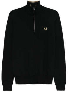 sweter z haftowanym logo