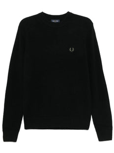 sweter z haftowanym logo