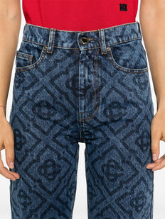 jeansy z monogramem