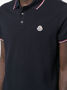 koszulka polo z naszywką z logo