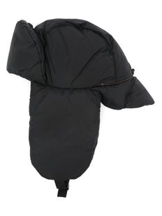 Larkin hat